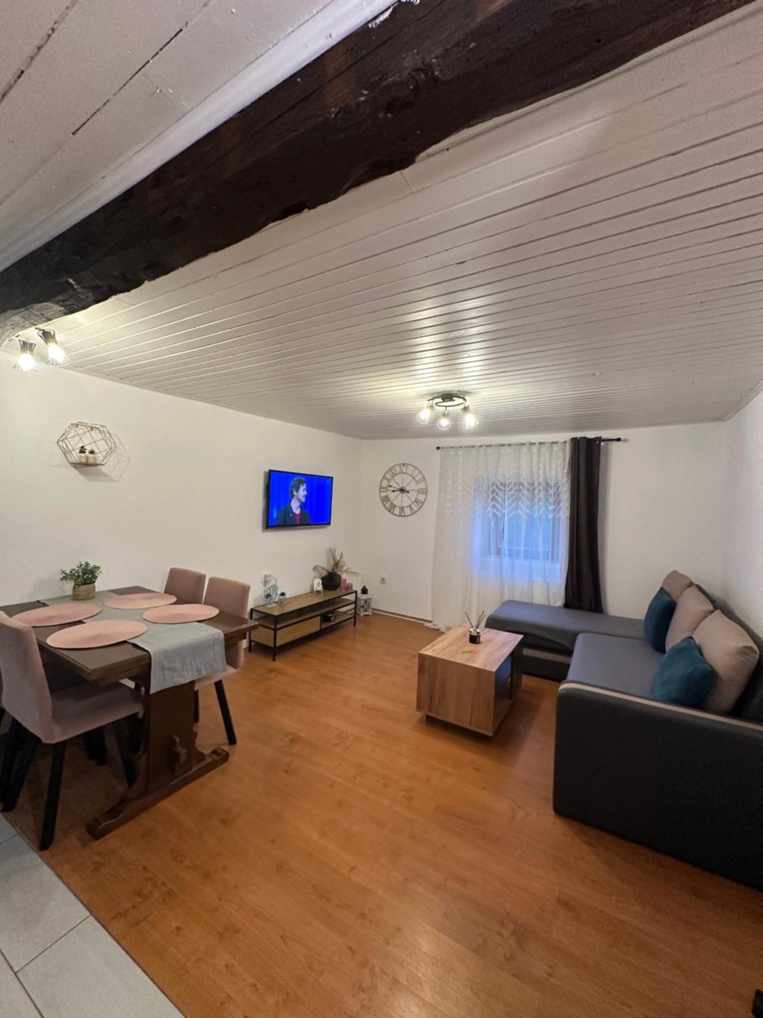 Apartment Mare Пореч Екстер'єр фото